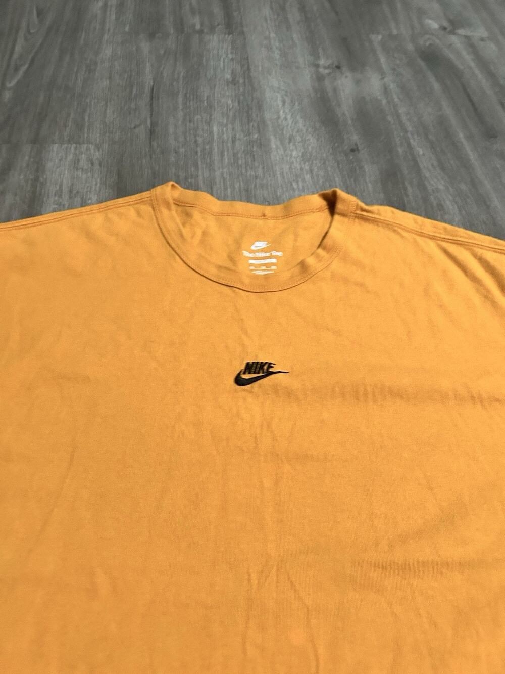 Nike Sportswear Premium Essentials T-Shirt Men XXL Gold Heavyweight DO7392-709